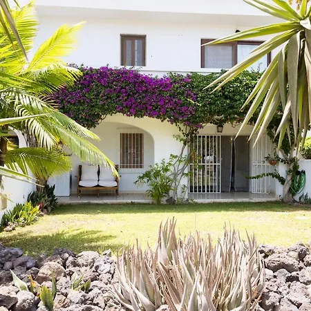 2 Bd & Garden Apt In Golf Del Sur Daire *